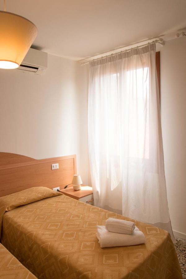 Sweet Balcony - Campo S.giacomo Dell'orio Apartamento Venecia